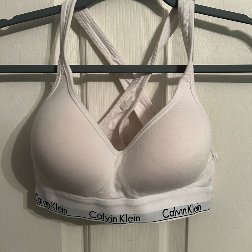Calvin Klein white sports bra with padding size Medium